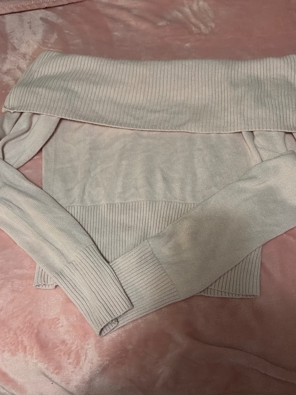Hollister baby pink off the shoulder top